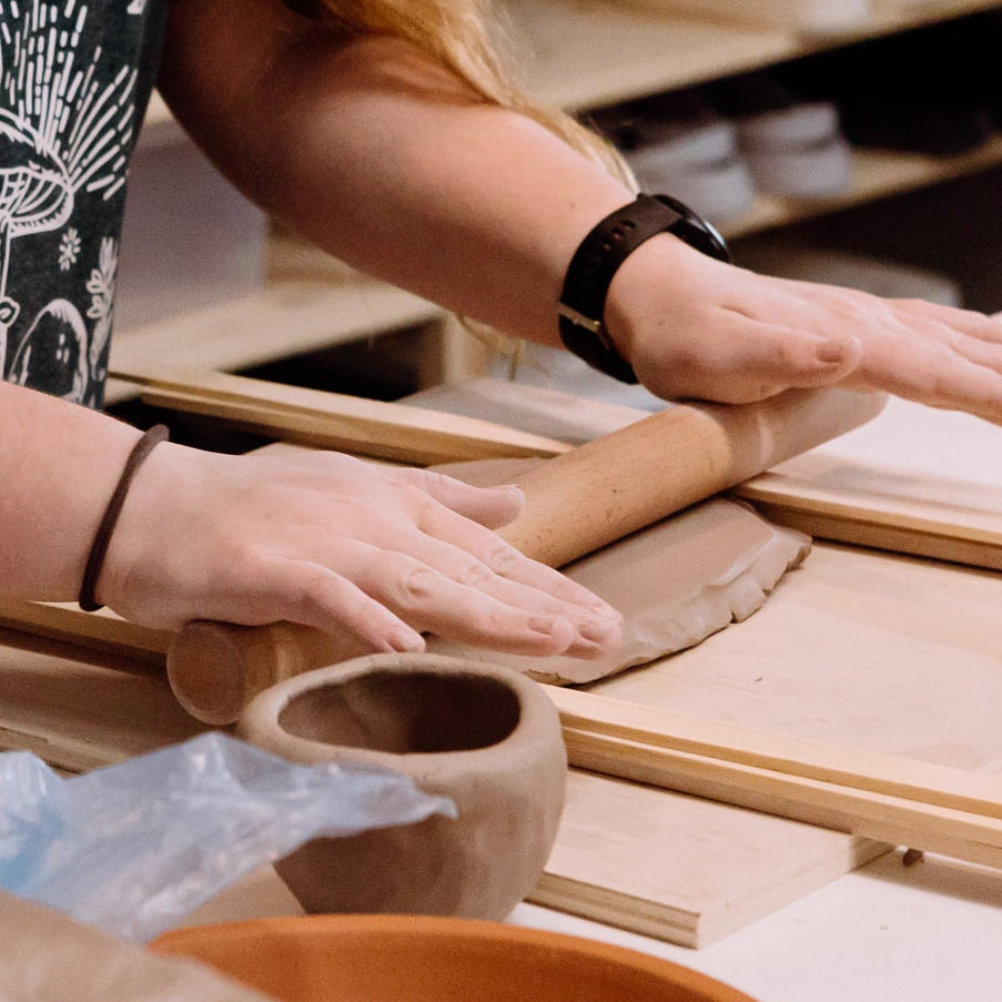 Cours de poterie • Modelage • Été 2026